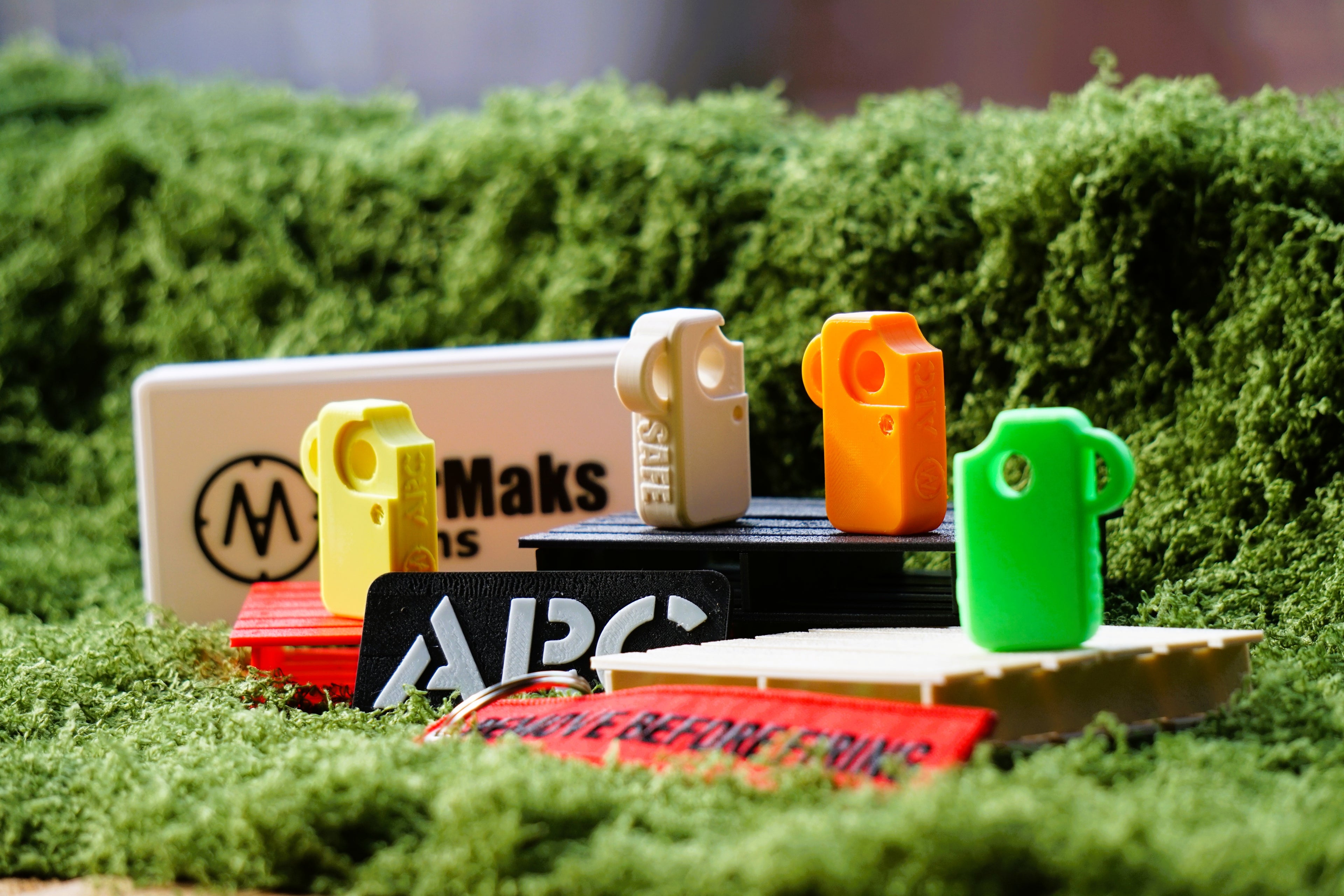 AirMaks Arms travel Mag