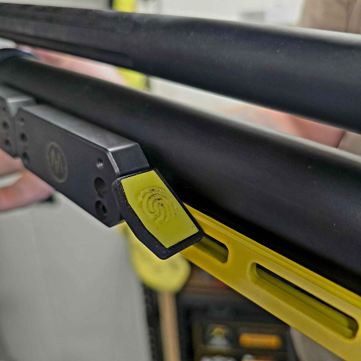 Fixed Thumb Rest with Flexible Grip