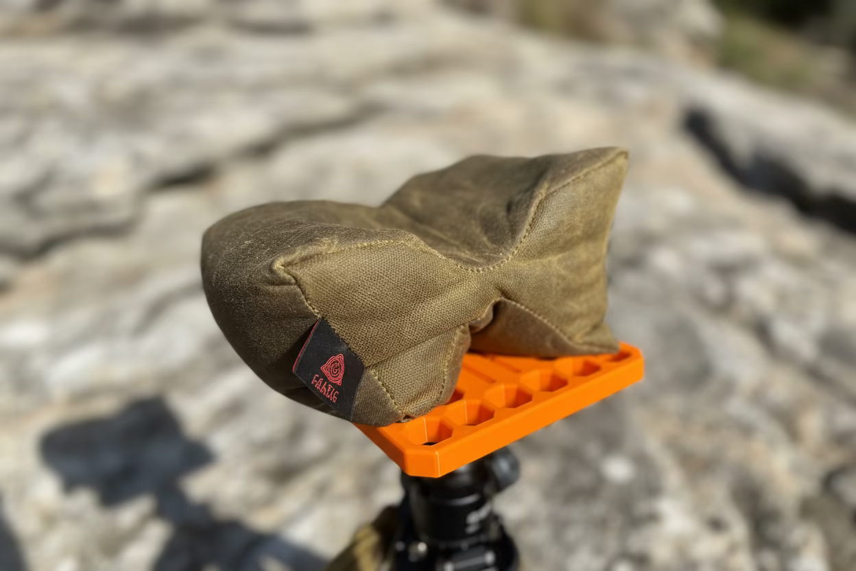 Arca Bag Table: Versatile and Stable platform