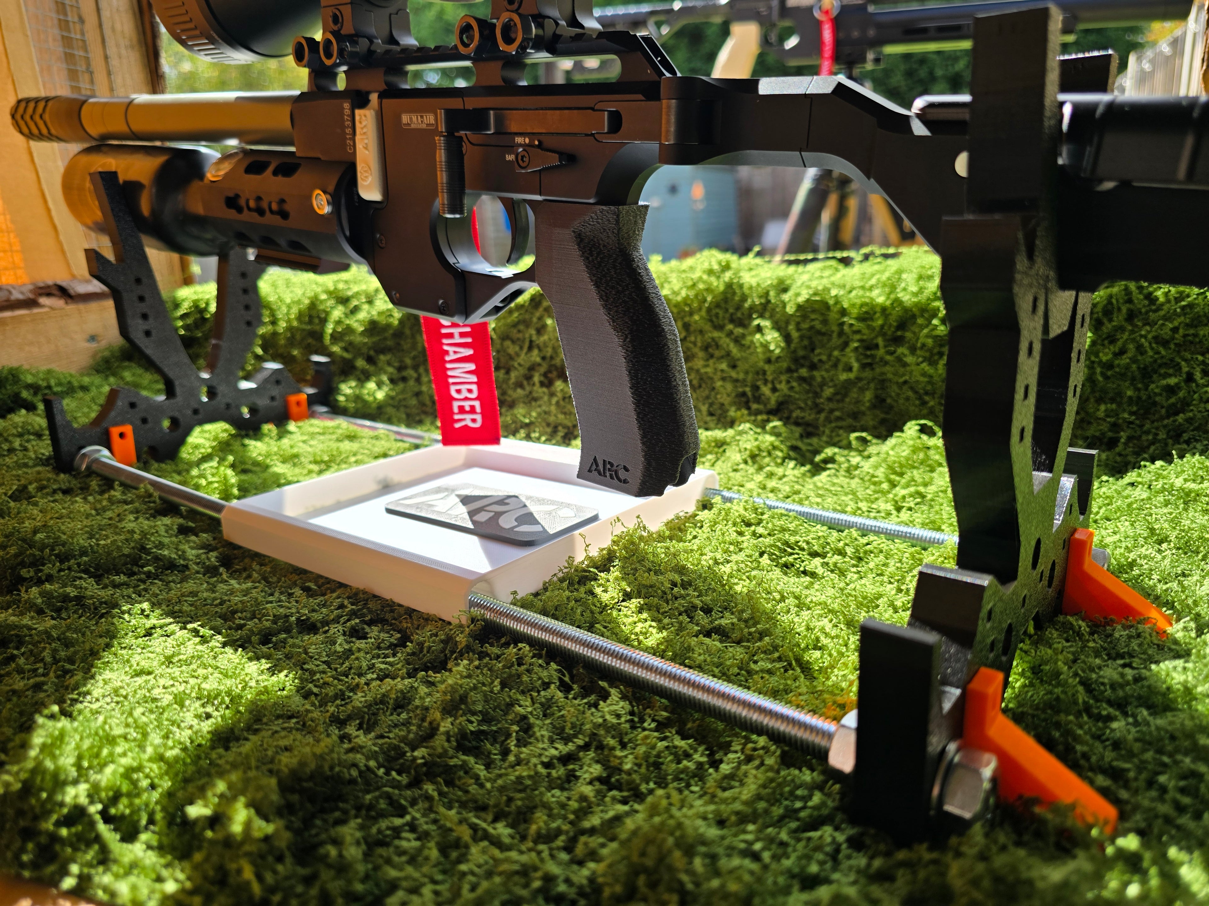 Rifle Maintenance Stand with tray